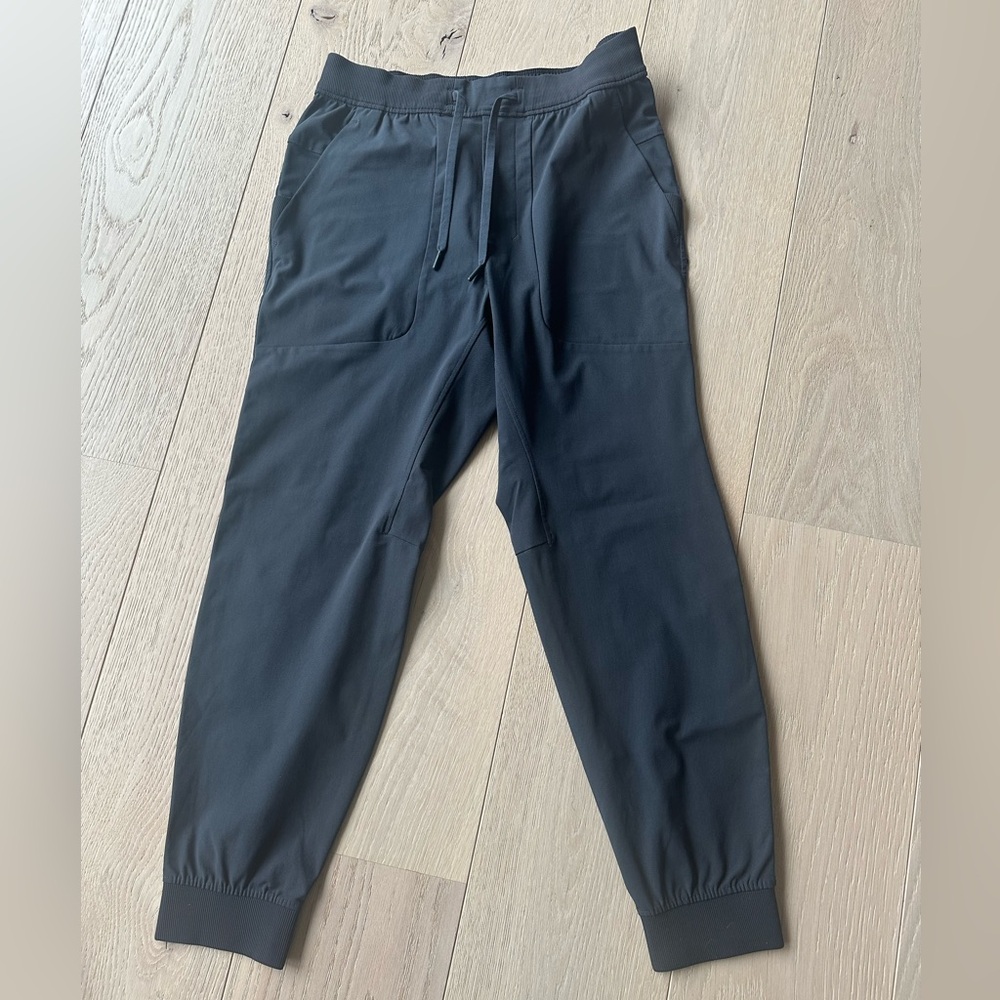 Lululemon Men's Black Jogger Pants